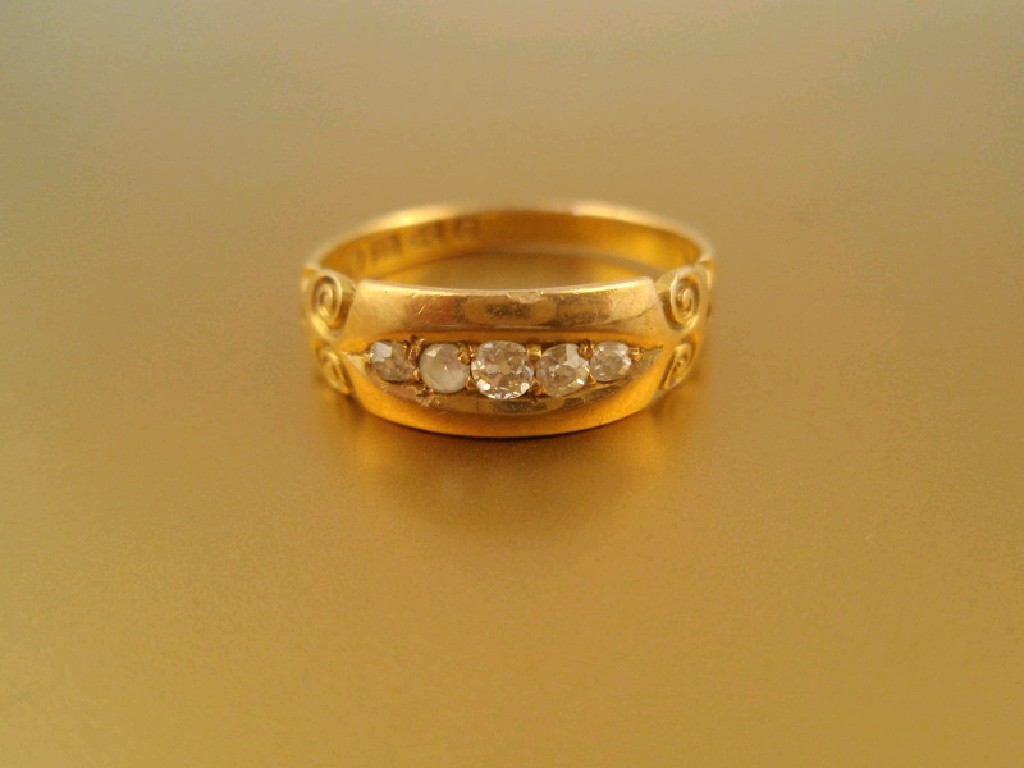 Appraisal: A Victorian five stone diamond set gypsy style ring Chester