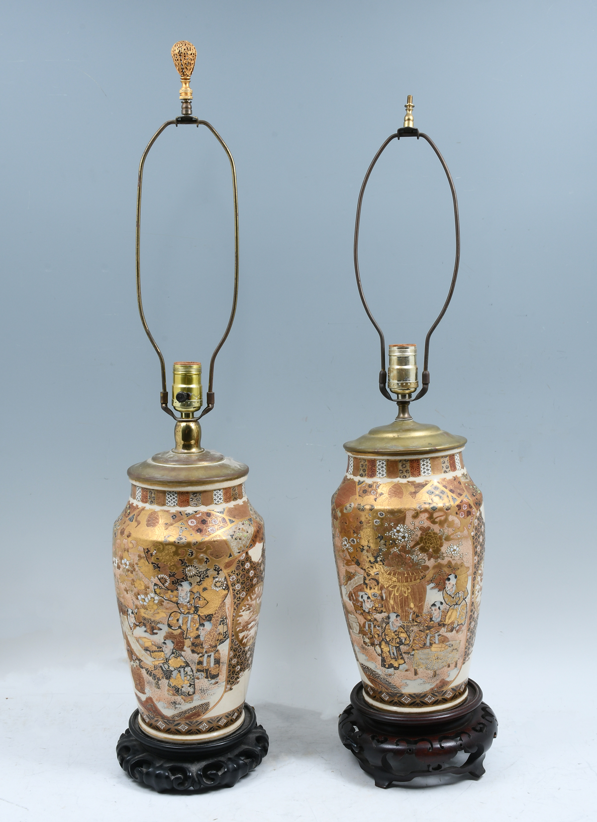 Appraisal: PR JAPANESE SATSUMA TABLE LAMPS Opposing Japanese Satsuma vase lamps