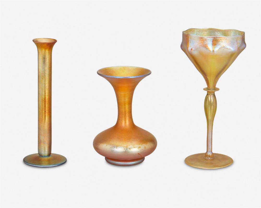 Appraisal: Three American gold art glass table items Late th early