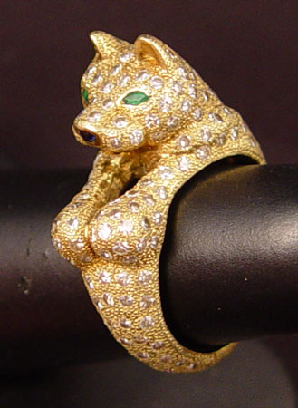 Appraisal: DIAMOND ENCRUSTED K CAT FIGURAL RING K yellow gold ring