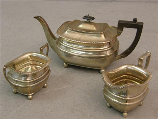 Appraisal: George V silver three piece tea service Sheffield gross weight