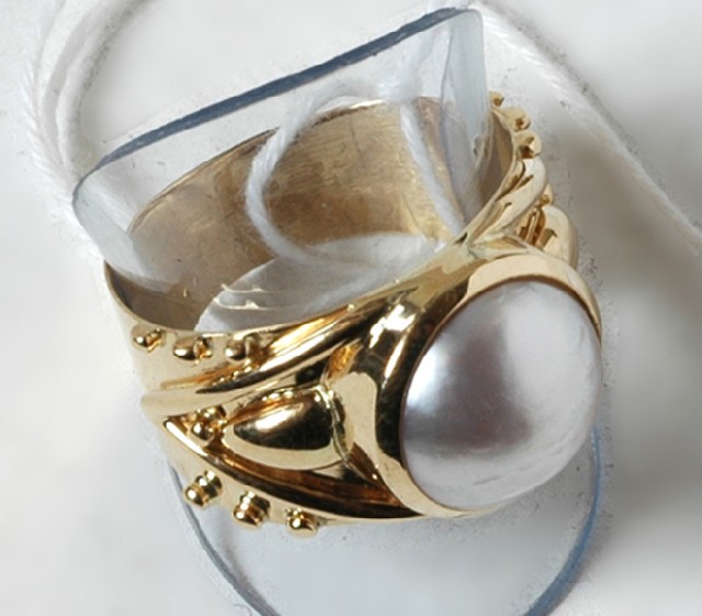 Appraisal: CT GOLD PEARL SET RING