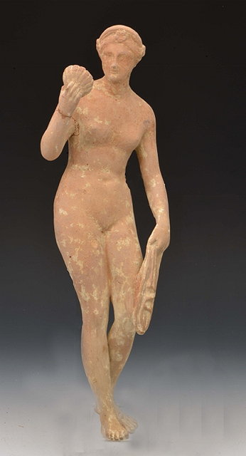 Appraisal: A 'GRAND TOUR' OLD TERRACOTTA MODEL of Venus with scallop