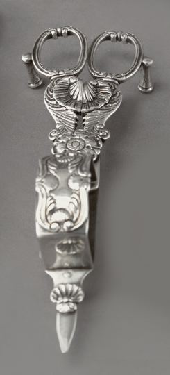 Appraisal: Fine Georgian Sterling Silver Snuffer Wick Trimmer London in the