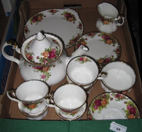 Appraisal: Royal Albert Old Country Roses Tea Set seconds