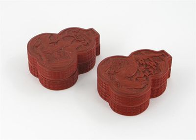 Appraisal: A pair of Chinese red cinnabar lacquer gourd-shaped boxes and