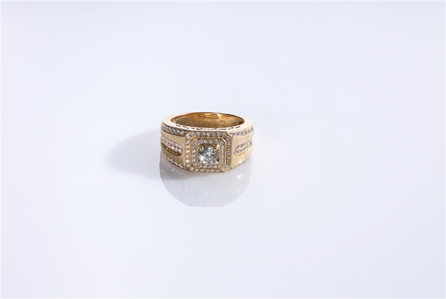 Appraisal: k yellow gold and diamond ring approx ct total diamond