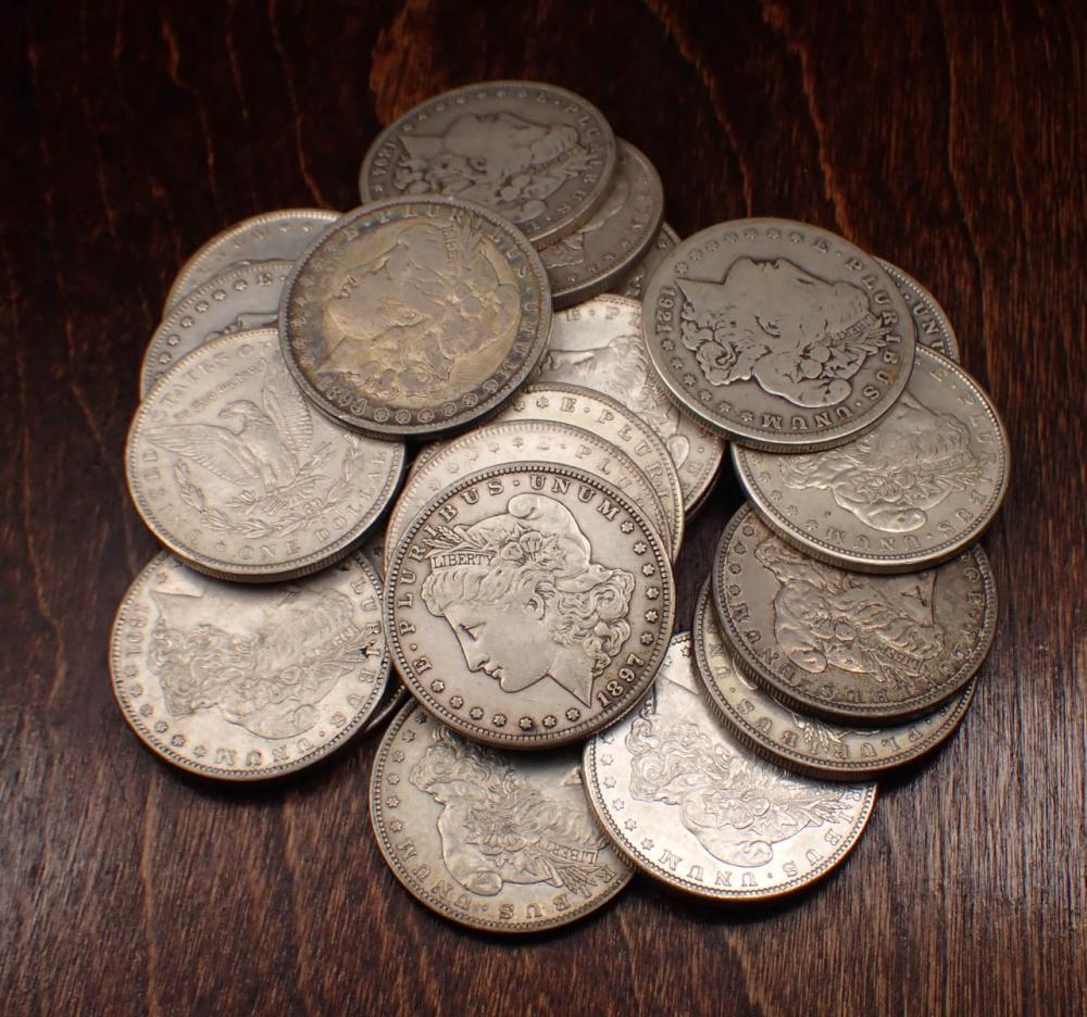 Appraisal: A ROLL OF TWENTY-TWO U S SILVER MORGAN DOLLARS -S