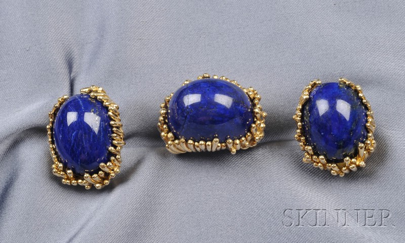 Appraisal: kt Gold and Lapis Suite comprising ring and earclips set