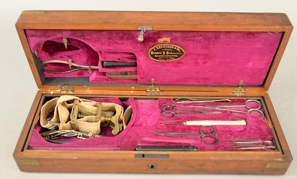 Appraisal: Civil War Reynders surgical orthopedic instruments amputation set in fitted