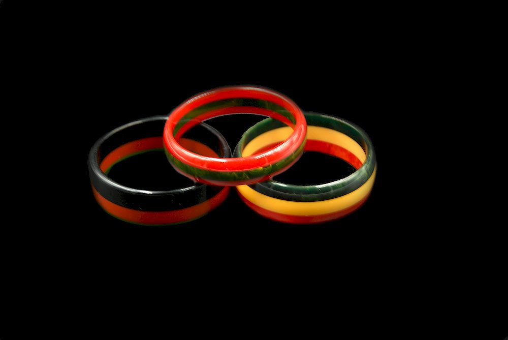 Appraisal: Pc Bakelite Stackable Tri-Color Laminated Bracelets Pc Bakelite Stackable Tri-Color