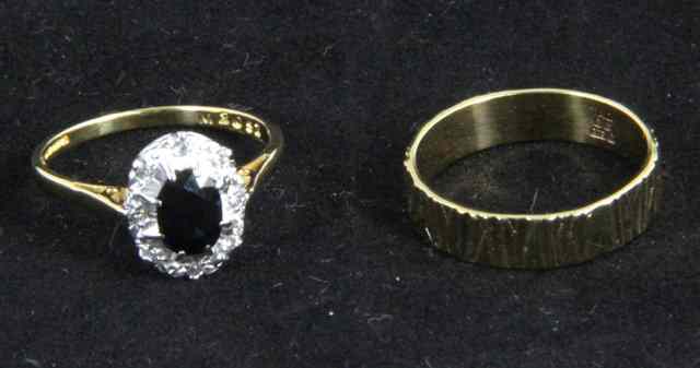 Appraisal: A sapphire and diamond dress ring on an ct gold