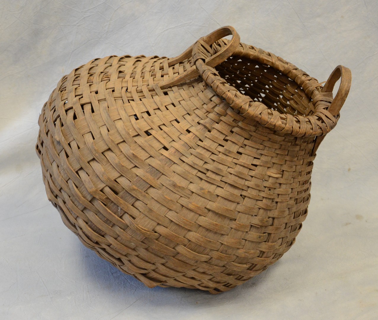 Appraisal: New Jersey field basket oak splint c double raised handles