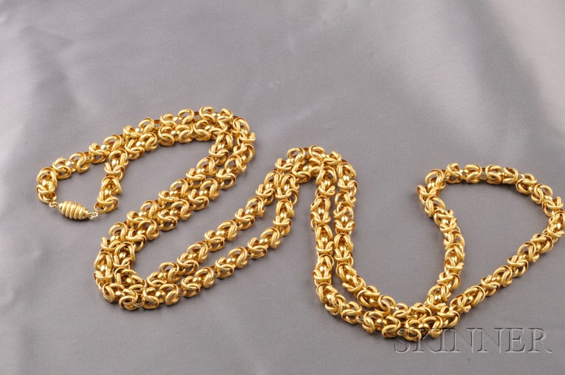 Appraisal: kt Gold Longchain composed of intricately woven textured and polished