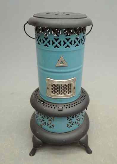 Appraisal: C 's kerosene stove '' Ht