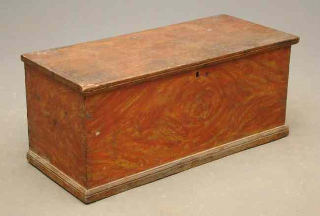 Appraisal: th c paint decorated blanket box Missing one side molding