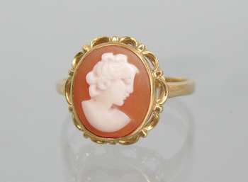 Appraisal: A Ladies' Dainty Cameo Ring k yellow gold ring and