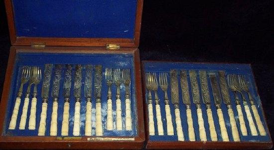 Appraisal: A set of twelve dessert knives and forks by Mappin