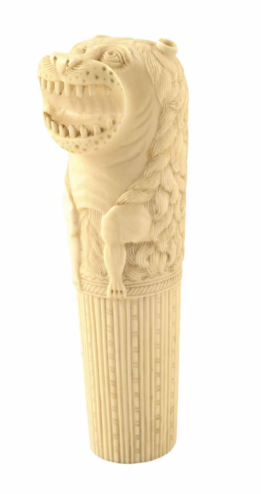 Appraisal: A Chinese ivory parasol handle