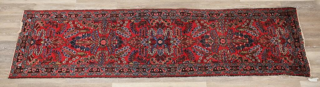 Appraisal: Persian runner rug Early to Mid th Century Floral patterns