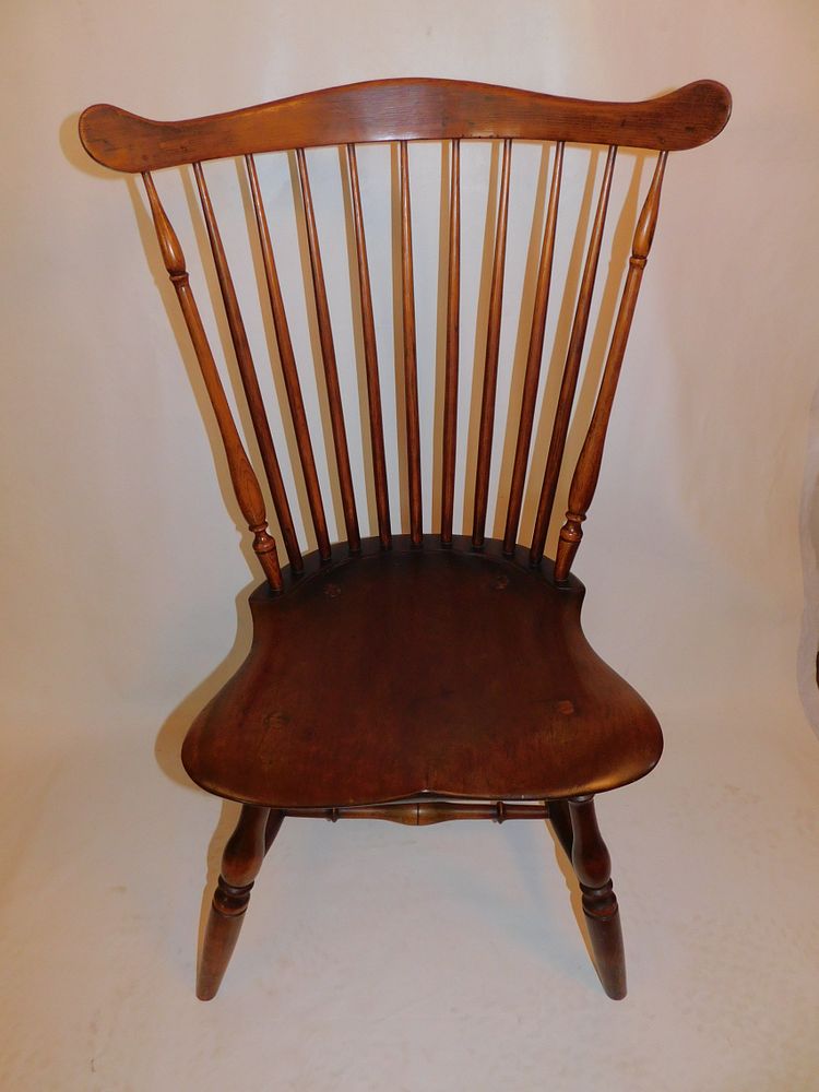 Appraisal: TH C WINDSOR CHAIR SADDLE SEAT Fine th century dark