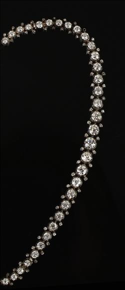 Appraisal: A late Victorian diamond necklace circa set along the front