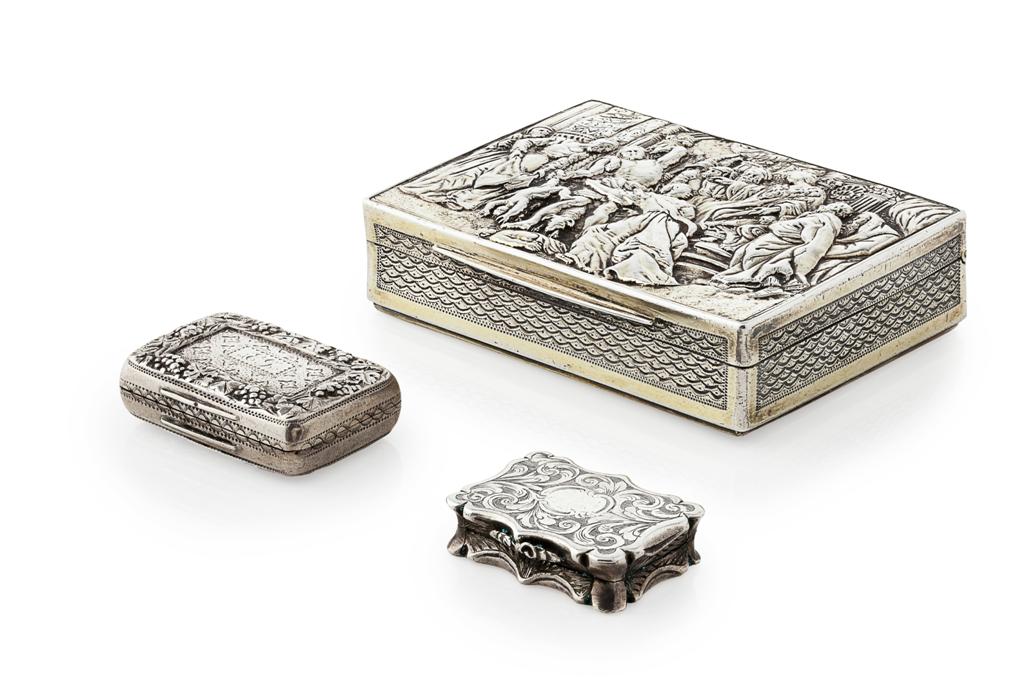 Appraisal: A group of three snuff boxes L Co Birmingham of