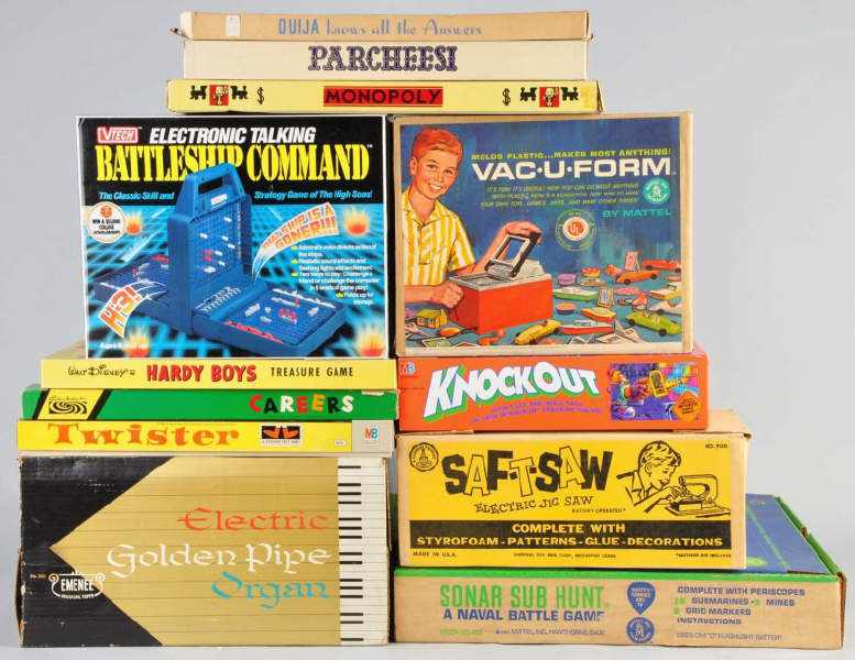 Appraisal: Lot of Vintage Contemporary Toy Games Description Includes incomplete Mattel