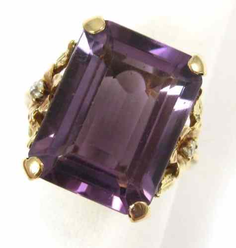 Appraisal: AMETHYST DIAMOND AND YELLOW GOLD RING The k gold band