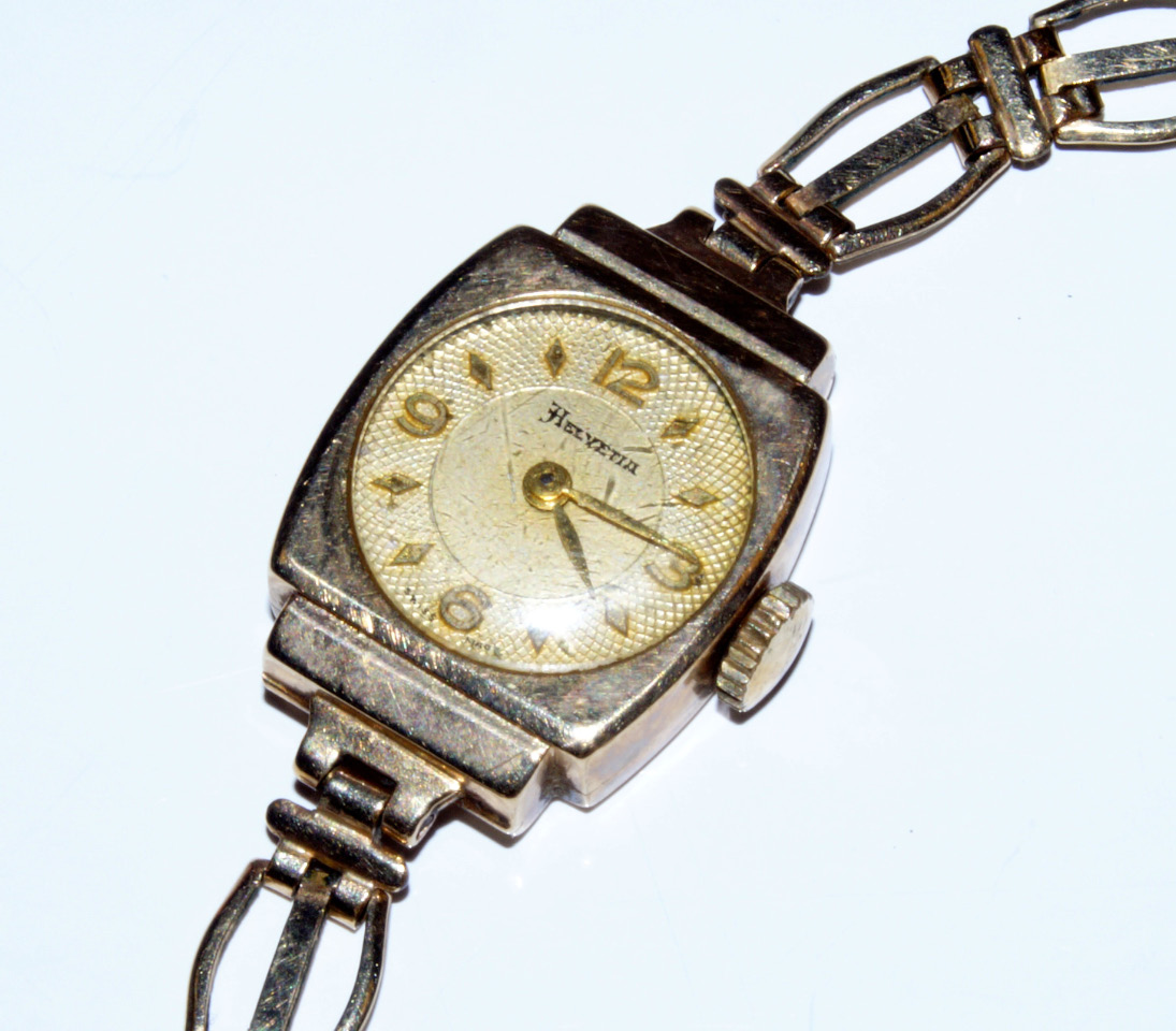 Appraisal: Two ladies wristwatches a MuDu ladies wristwatch yellow metal marked