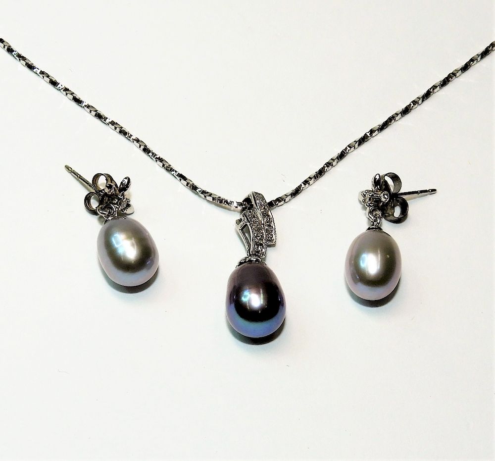 Appraisal: K White Gold Smokey Pearl Necklace Earrings China th Century