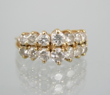 Appraisal: A Ladies' Cluster Diamond Ring k yellow gold ring set