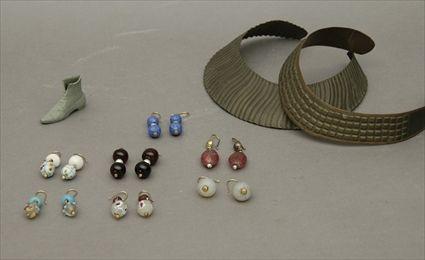 Appraisal: Assorted Fine and Ancient Jewelry and Components Two necklaces in