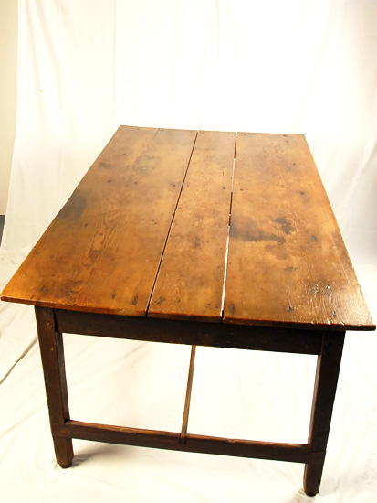 Appraisal: A th C Shenandoah Pine Farm or Harvest Table having