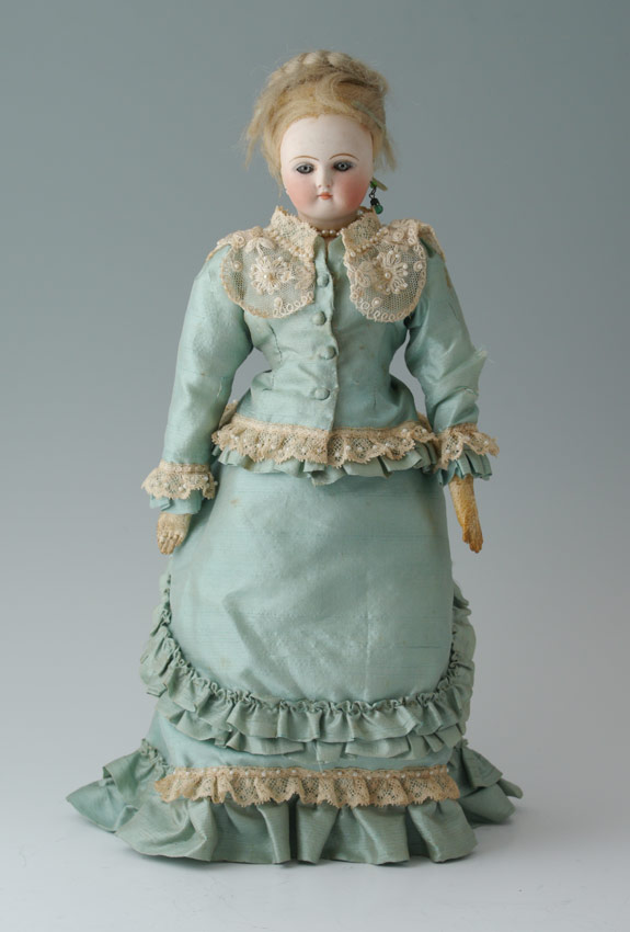 Appraisal: A GOOD FRENCH FASHION DOLL Bisque head doll with stationary