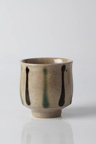 Appraisal: Tatsuzo Shimaoka Japanese - attributed to Yunomi tea bowlgreen and