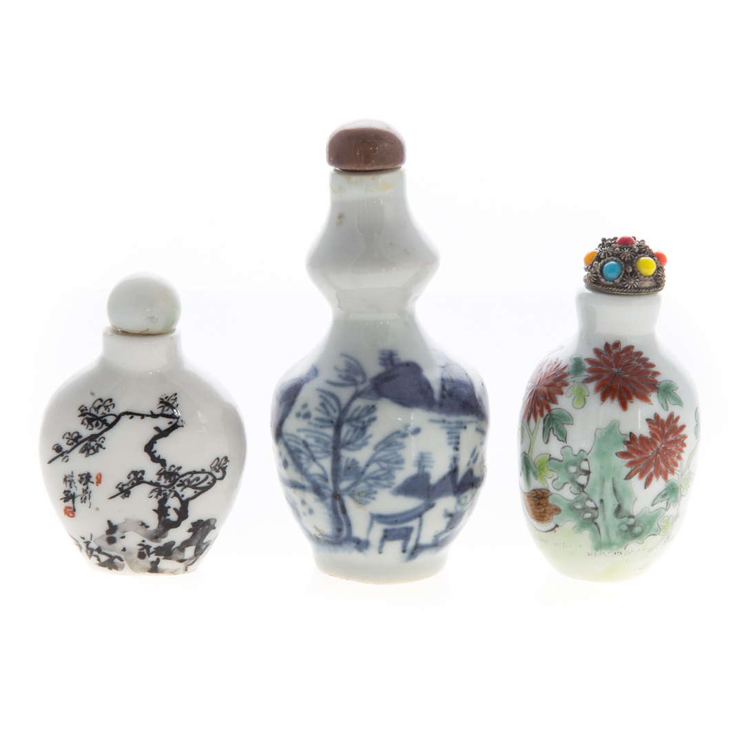 Appraisal: Three Chinese porcelain snuff bottles including Kakiemon style bottle blue