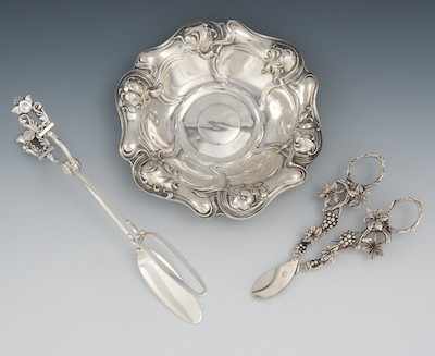 Appraisal: An Art Nouveau Sterling Silver Candy Dish by International Silver