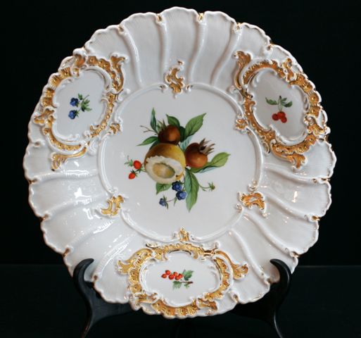 Appraisal: A Meissen painted plate early th century