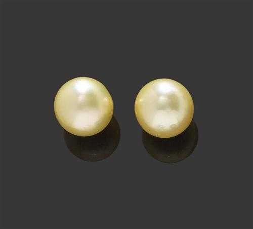 Appraisal: PEARL STUD EARRINGS J FRECH Yellow gold Very attractive stud