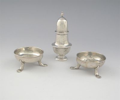 Appraisal: A pair of George II Irish salts of shallow circular