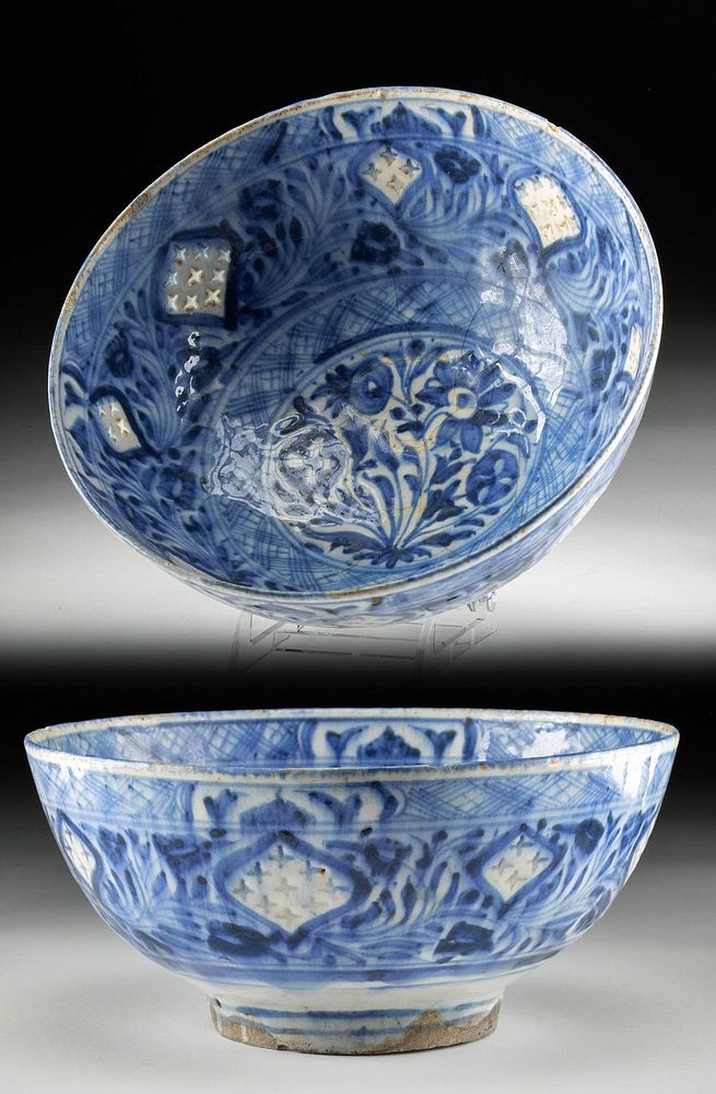 Appraisal: Late th C Safavid Glazed Gombroon Ware Bowl Near East