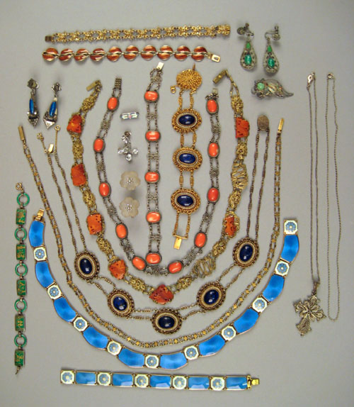 Appraisal: Two matching filigre necklace and bracelet sets with oval medallions