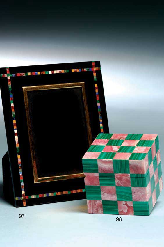 Appraisal: MALACHITE RHODOCHROSITE CUBE BOX Democratic Republic of Congo Argentina Handcrafted