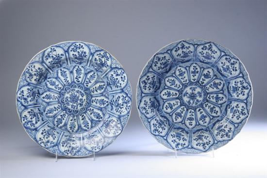 Appraisal: PAIR CHINESE BLUE AND WHITE PORCELAIN CHARGERS Kangxi period circa