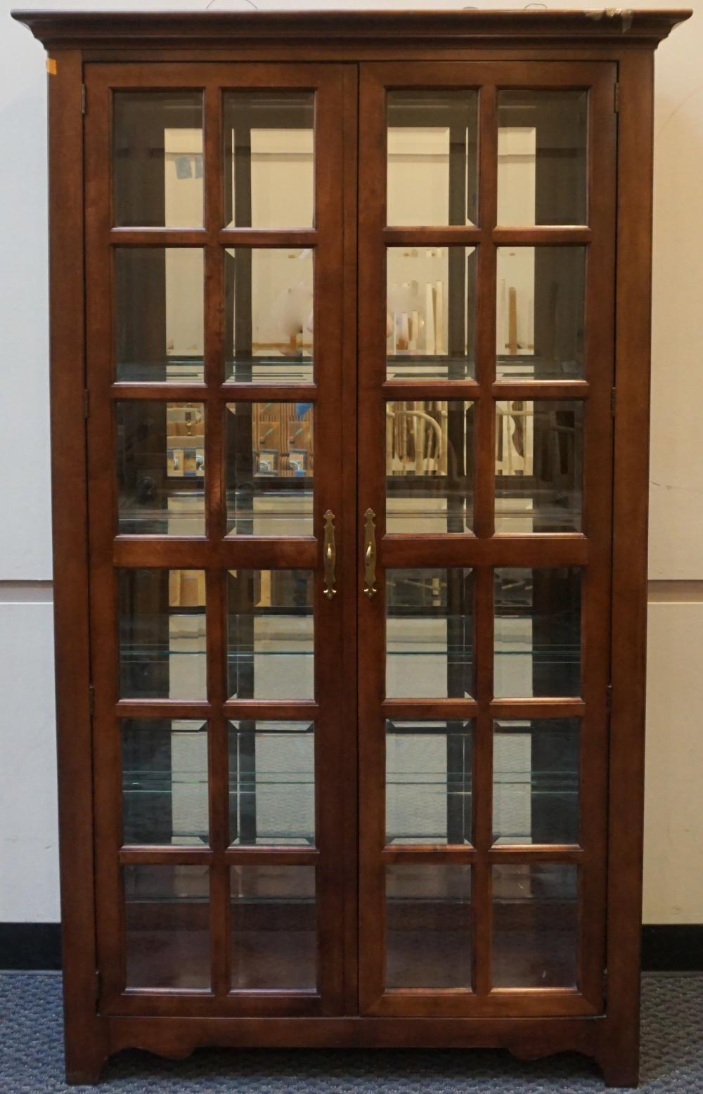 Appraisal: AMERICAN FURNITURE CO FEDERAL STYLE MAHOGANY CURIO CABINET X X