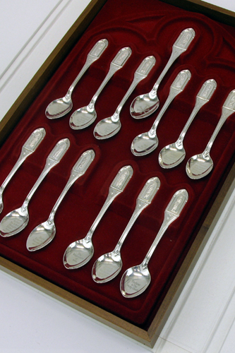 Appraisal: THIRTEEN SOLID STERLING SILVER APOSTLE SPOONS the largest spoon depicting