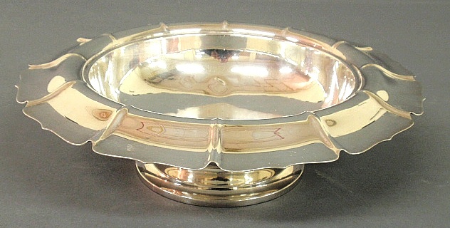 Appraisal: - Sterling silver centerpiece bowl by Gorham in the Irish