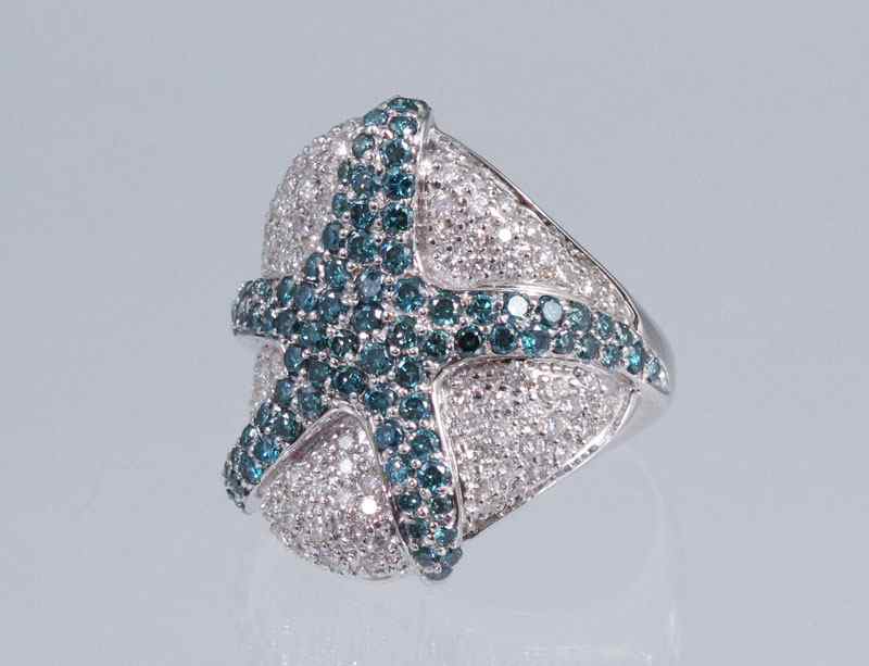 Appraisal: K BLUE DIAMOND STARFISH GOLD RING K white gold ring