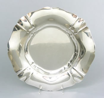 Appraisal: A Gorham Sterling Silver Serving Platter A Gorham sterling silver